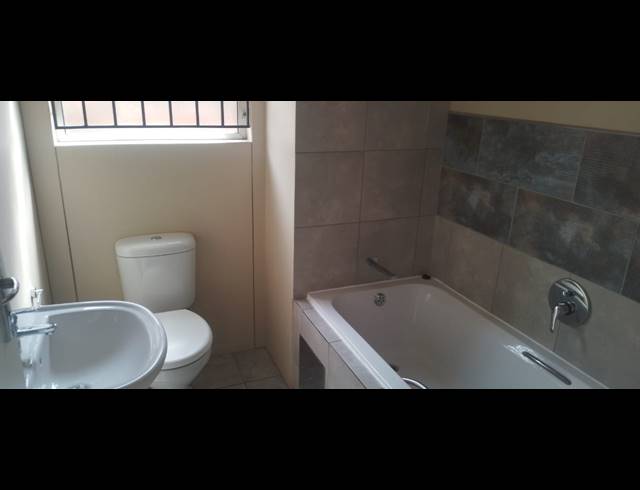 2 BEDROOM FREEHOLD FOR SALE IN SALFIN